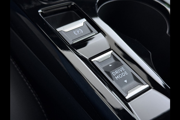 Peugeot e-2008 EV GT 50kWh Pano-Dak 360°Camera 3-fase 18" 1/2 Leer/Alcantara Adaptive-Cruise 3D-Navi ParkAssist PDC-a+v Ecc Stoelverwarming App SOH 91% Keyless Led LmvPrivacy Glas BlindSpot Assist Lane Assist Isofix DAB+ Regen-Lichtsensor Dealeronderhouden € 40.000 nieuw!