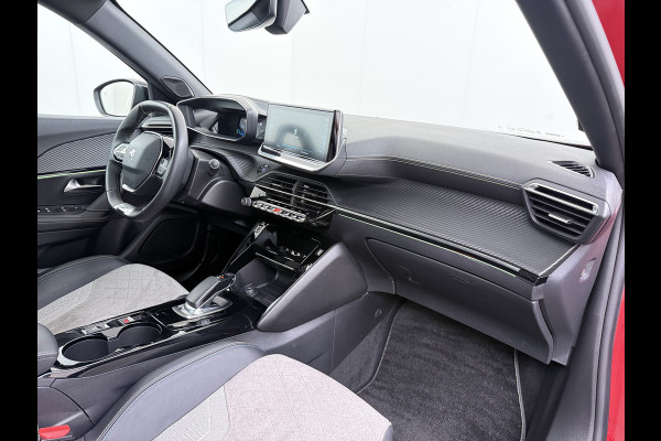 Peugeot e-2008 EV GT 50kWh Pano-Dak 360°Camera 3-fase 18" 1/2 Leer/Alcantara Adaptive-Cruise 3D-Navi ParkAssist PDC-a+v Ecc Stoelverwarming App SOH 91% Keyless Led LmvPrivacy Glas BlindSpot Assist Lane Assist Isofix DAB+ Regen-Lichtsensor Dealeronderhouden € 40.000 nieuw!