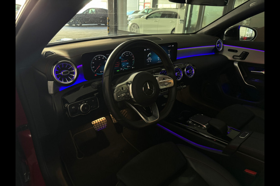 Mercedes-Benz CLA-Klasse 250 e AMG Pano|Memory|Sfeer|NL Auto