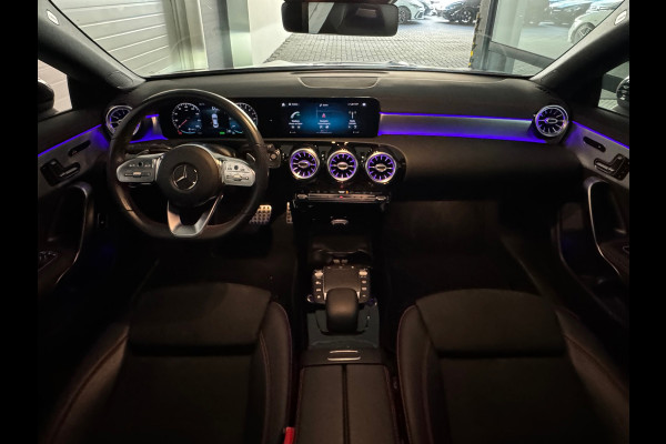 Mercedes-Benz CLA-Klasse 250 e AMG Pano|Memory|Sfeer|NL Auto