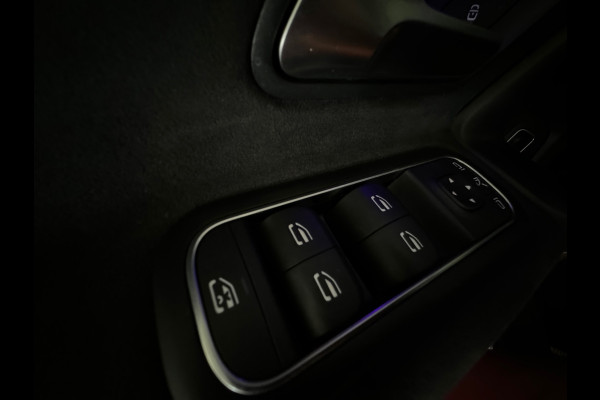 Mercedes-Benz CLA-Klasse 250 e AMG Pano|Memory|Sfeer|NL Auto