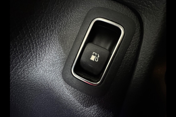 Mercedes-Benz CLA-Klasse 250 e AMG Pano|Memory|Sfeer|NL Auto