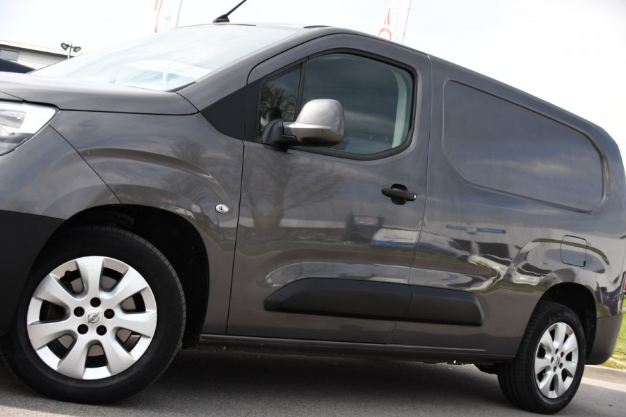 Opel Combo 1.5D L2H1 Edition Cruise, Carplay, Sensoren, 102pk, Multimedia, Airco, Trekhaak, LM Velg, Uniek!