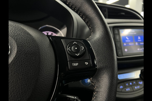 Toyota Yaris 1.5 Hybrid Bi-Tone | Lane | Cam | Carplay |