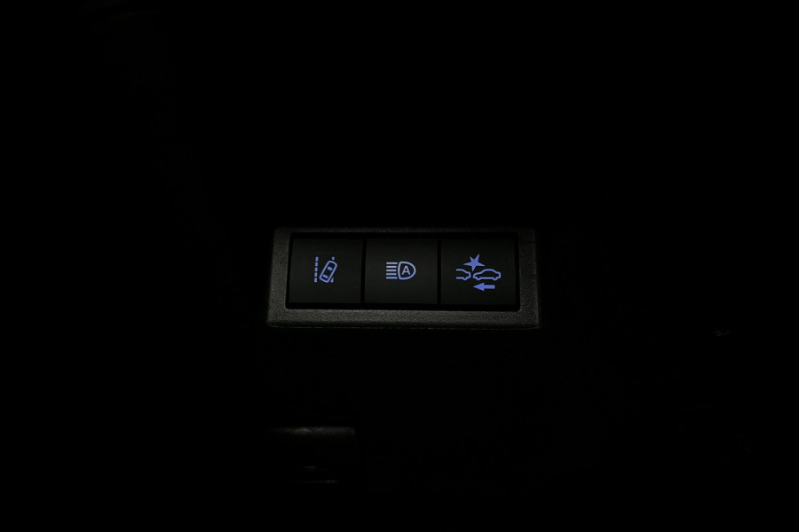 Toyota Yaris 1.5 Hybrid Bi-Tone | Lane | Cam | Carplay |