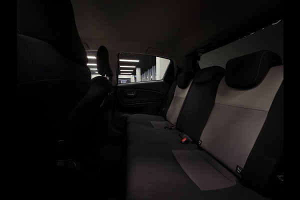 Toyota Yaris 1.5 Hybrid Bi-Tone | Lane | Cam | Carplay |