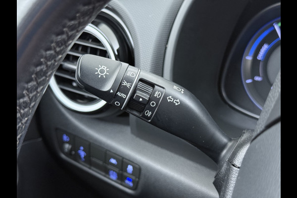 Hyundai Kona 1.6GDI 142PK HEV Hybrid Automaat Adap.Cruise Navi Ecc Camera Krell®-Audio Apple Carplay Android Auto Comfort Lane Assist VESS Led Lmv Isofix Bluetooth DAB FCA 1e Eigenaar Origineel Nederlandse Auto