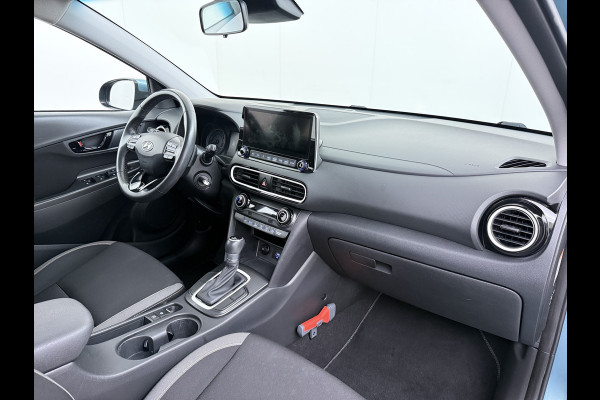 Hyundai Kona 1.6GDI 142PK HEV Hybrid Automaat Adap.Cruise Navi Ecc Camera Krell®-Audio Apple Carplay Android Auto Comfort Lane Assist VESS Led Lmv Isofix Bluetooth DAB FCA 1e Eigenaar Origineel Nederlandse Auto