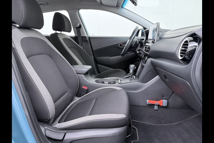 Hyundai Kona 1.6GDI 142PK HEV Hybrid Automaat Adap.Cruise Navi Ecc Camera Krell®-Audio Apple Carplay Android Auto Comfort Lane Assist VESS Led Lmv Isofix Bluetooth DAB FCA 1e Eigenaar Origineel Nederlandse Auto