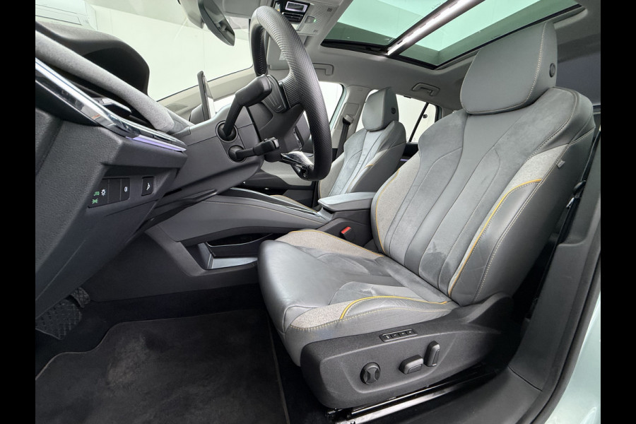 Škoda ENYAQ iV 80 Sport Panorama-Schuifdak Soh 93% Memory Trekhaak Adap.Cruise 360°Camera Navi Ecc Apple Carplay Android Auto Pdc Lmv 21" Privacy Glas Led DAB Stuur+Stoel+A.Bankverwarming Lane Assist Keyless 1.000kg Trekvermogen 1e Eigenaar Origineel Nederlandse Auto Dealeronderhouden Nieuwprijs €59.457,-