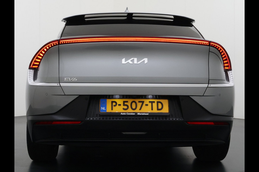 Kia Ev6 Air 58kWh SOH 100% Adap.Cruise Navi Ecc Camera Stoel+Stuurverwarming Apple Carplay Android Auto Pdc Dodehoekdetectie File assistent Lmv 19" Privacy Glas Led DAB Bluetooth 1e Eigenaar Dealeronderhouden Origineel Nederlandse Kia