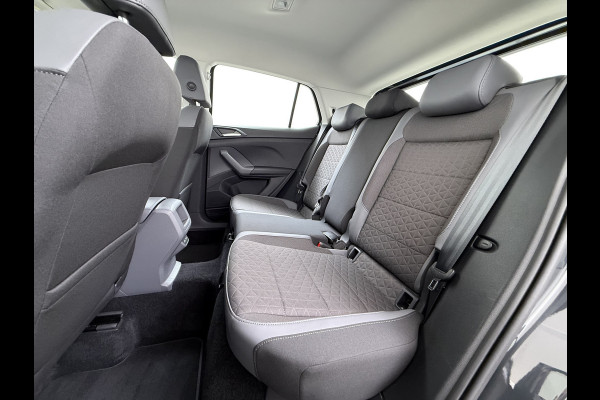 Volkswagen T-Cross 1.0TSI 111PK Automaat Executive-Pack Navi Ecc Adap.Cruise Control Apple Carplay Android Auto Pdc Style Dodehoek detectie Lmv Led Isofix DAB Bluetooth Licht-Regensensor App-Connect 1e Eigenaar Origineel Nederlandse Auto