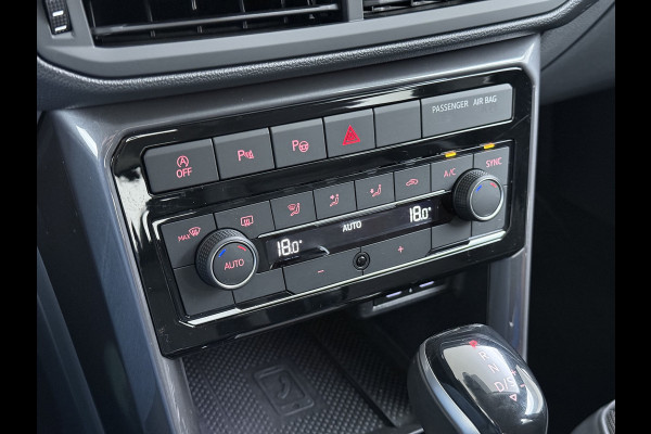 Volkswagen T-Cross 1.0TSI 111PK Automaat Executive-Pack Navi Ecc Adap.Cruise Control Apple Carplay Android Auto Pdc Style Dodehoek detectie Lmv Led Isofix DAB Bluetooth Licht-Regensensor App-Connect 1e Eigenaar Origineel Nederlandse Auto