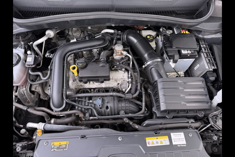 Volkswagen T-Cross 1.0TSI 111PK Automaat Executive-Pack Navi Ecc Adap.Cruise Control Apple Carplay Android Auto Pdc Style Dodehoek detectie Lmv Led Isofix DAB Bluetooth Licht-Regensensor App-Connect 1e Eigenaar Origineel Nederlandse Auto