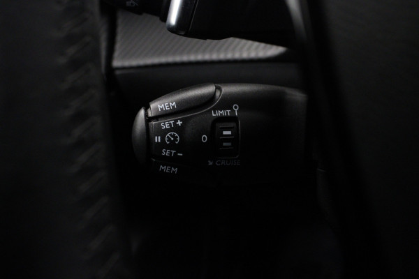 Peugeot 2008 1.2 PureTech Active Pack |Navi|