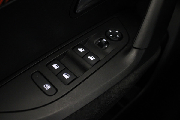 Peugeot 2008 1.2 PureTech Active Pack |Navi|