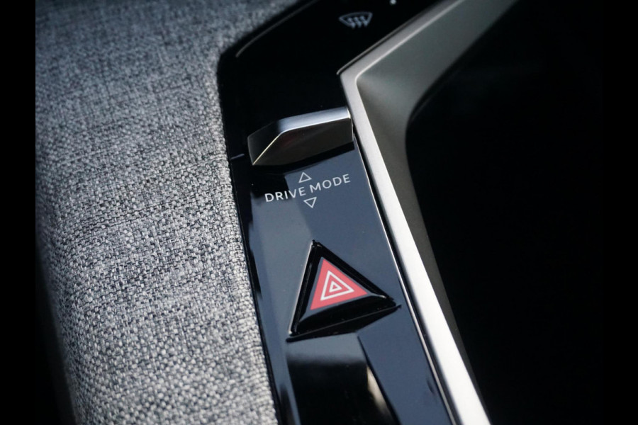 Peugeot 3008 1.2 Hybrid 136 Allure Winterpakket
