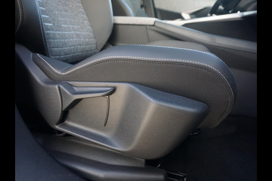 Peugeot 3008 1.2 Hybrid 136 Allure Winterpakket