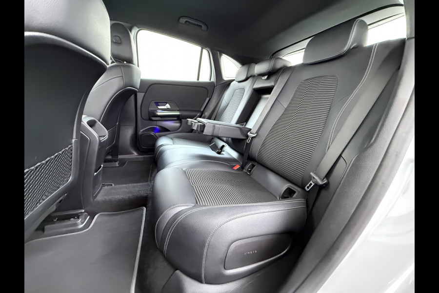 Mercedes-Benz EQA 250 Luxury 69kWh Adap.Cruise Apple Carplay Android Auto Navi Ecc Camera Stoelverwarming Pdc Elek.Achterklep Keyelss Business Sol Connectiviteitspakket High Performance LED Comfortstoelen Lmv DAB Advanced-Pack 1e Eigenaar Origineel Nederlandse Auto