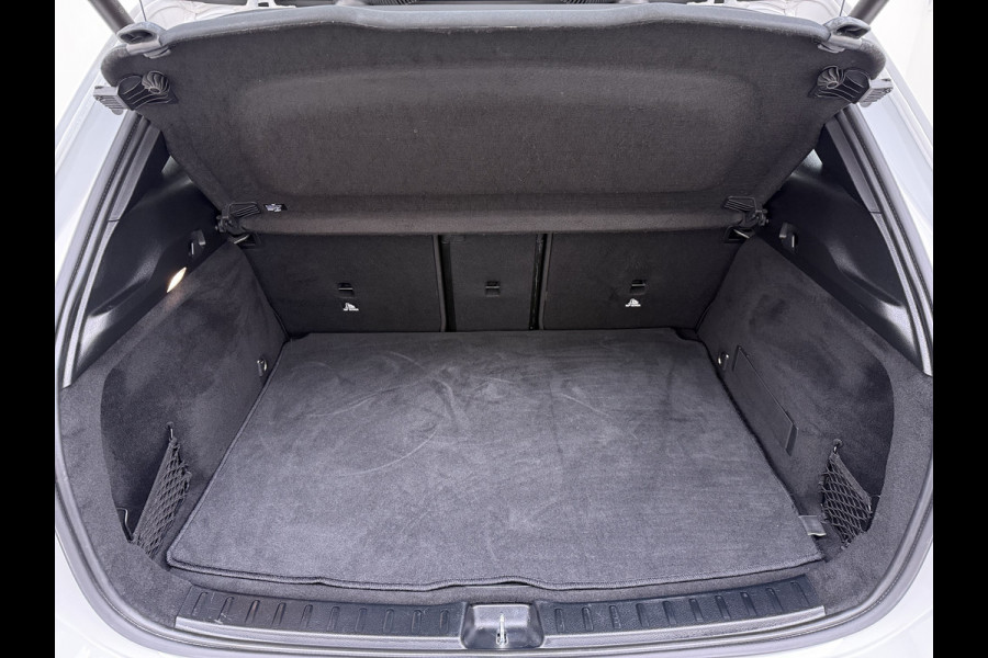 Mercedes-Benz EQA 250 Luxury 69kWh Adap.Cruise Apple Carplay Android Auto Navi Ecc Camera Stoelverwarming Pdc Elek.Achterklep Keyelss Business Sol Connectiviteitspakket High Performance LED Comfortstoelen Lmv DAB Advanced-Pack 1e Eigenaar Origineel Nederlandse Auto