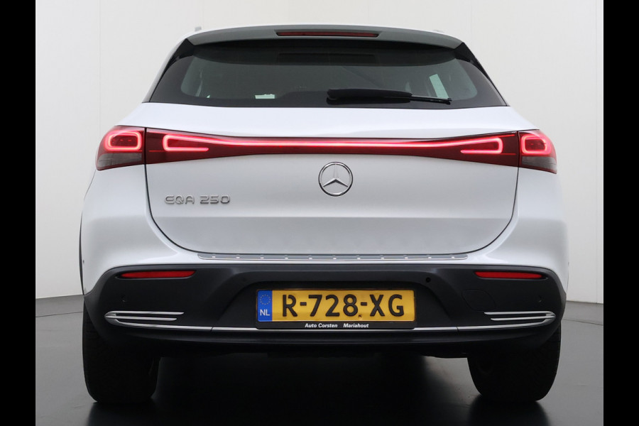 Mercedes-Benz EQA 250 Luxury 69kWh Adap.Cruise Apple Carplay Android Auto Navi Ecc Camera Stoelverwarming Pdc Elek.Achterklep Keyelss Business Sol Connectiviteitspakket High Performance LED Comfortstoelen Lmv DAB Advanced-Pack 1e Eigenaar Origineel Nederlandse Auto