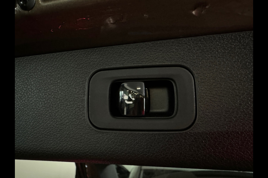 Mercedes-Benz E-Klasse 200 AMG Pano|Memory|3e Scherm|BTW|Trekhaak