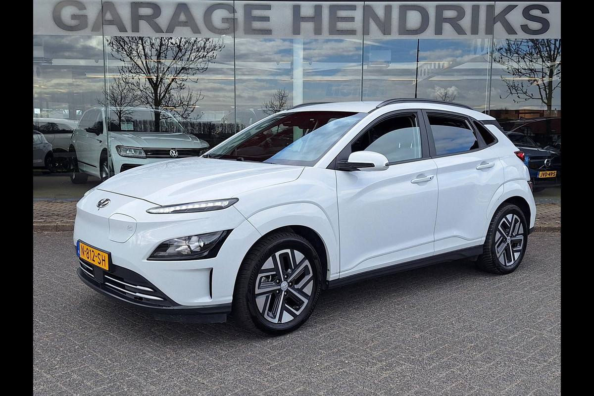 Hyundai Kona EV Fashion 64 kWh | SOH: 94,8%  | 3 Fase | Warmtepomp | Blindspot | Navi | Camera |