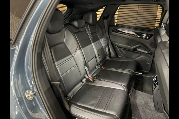 Porsche Cayenne 3.0 E-Hybrid | Full Option | Vierwielbesturing | PANO | PDLS+ | BOSE | PASM | ComfortPakket | Soft Close |Trekhaak