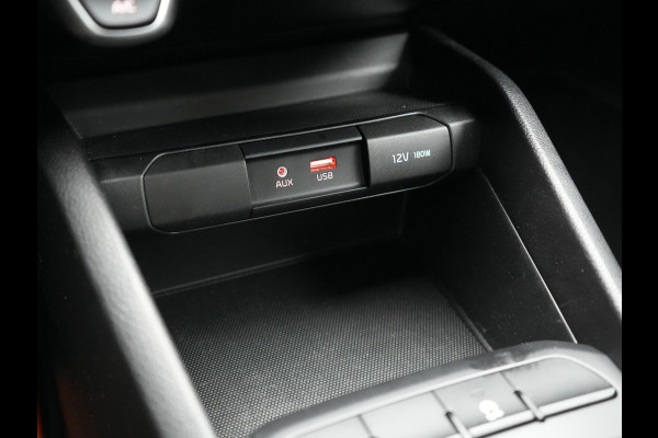 Kia Stonic 1.0 T-GDi ComfortPlusLine 120pk | Camera | Apple Carplay | Cruise Control | Navigatie | DAB |