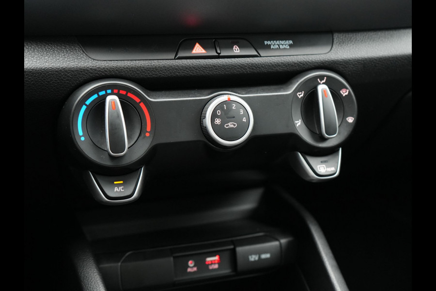 Kia Stonic 1.0 T-GDi ComfortPlusLine 120pk | Camera | Apple Carplay | Cruise Control | Navigatie | DAB |