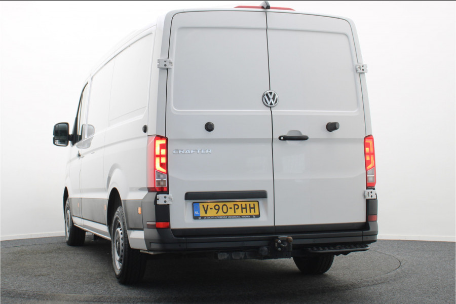Volkswagen Crafter 35 2.0 TDI L3H2 DSG 3-Zits, Camera, Luchtvering, Trekhaak, Apple Carplay