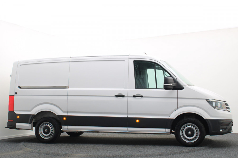 Volkswagen Crafter 35 2.0 TDI L3H2 DSG 3-Zits, Camera, Luchtvering, Trekhaak, Apple Carplay