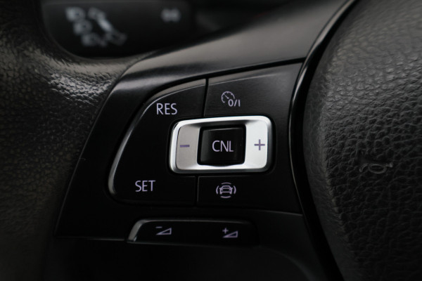 Volkswagen Crafter 35 2.0 TDI L3H2 DSG 3-Zits, Camera, Luchtvering, Trekhaak, Apple Carplay