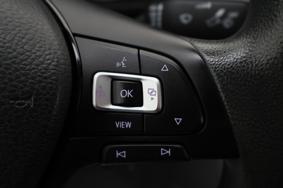 Volkswagen Crafter 35 2.0 TDI L3H2 DSG 3-Zits, Camera, Luchtvering, Trekhaak, Apple Carplay