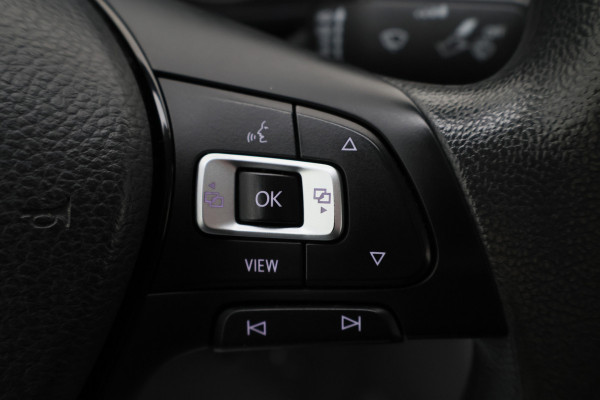 Volkswagen Crafter 35 2.0 TDI L3H2 DSG 3-Zits, Camera, Luchtvering, Trekhaak, Apple Carplay