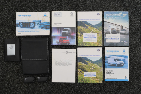 Volkswagen Crafter 35 2.0 TDI L3H2 DSG 3-Zits, Camera, Luchtvering, Trekhaak, Apple Carplay