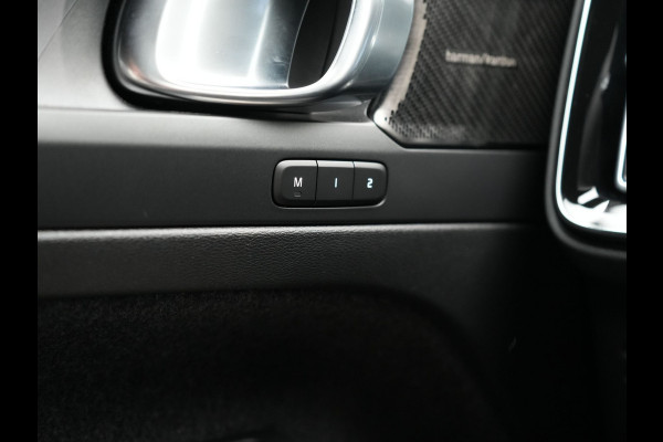 Volvo XC40 T4 Ultimate Bright PHEV 211pk Dealer O.H. | Adaptive Cruise | 360 Camera | Harman / Kardon | Alcantara Sportstoelen Memory | Apple Carplay | Stuur Verwarmd | Blis | Keyless | Navigatie | DAB | Plug In Hybrid |