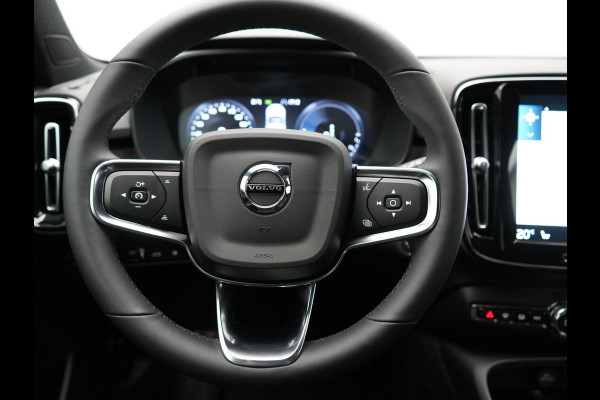 Volvo XC40 T4 Ultimate Bright PHEV 211pk Dealer O.H. | Adaptive Cruise | 360 Camera | Harman / Kardon | Alcantara Sportstoelen Memory | Apple Carplay | Stuur Verwarmd | Blis | Keyless | Navigatie | DAB | Plug In Hybrid |