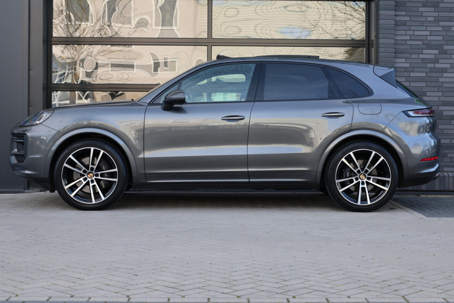 Porsche Cayenne 3.0 E-Hybrid | NAP | PANO | HUD | MEMORY | SPORTUITLAAT | BOSE | STUURVERW |