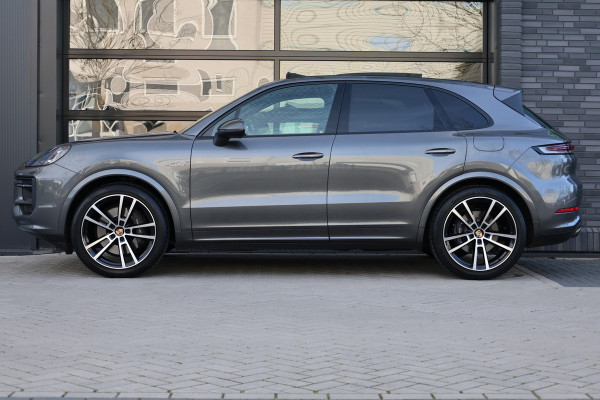 Porsche Cayenne 3.0 E-Hybrid | NAP | PANO | HUD | MEMORY | SPORTUITLAAT | BOSE | STUURVERW |