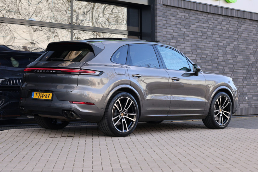 Porsche Cayenne 3.0 E-Hybrid | NAP | PANO | HUD | MEMORY | SPORTUITLAAT | BOSE | STUURVERW |