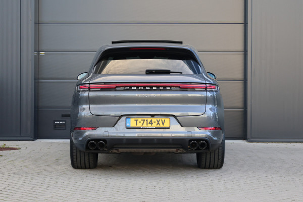 Porsche Cayenne 3.0 E-Hybrid | NAP | PANO | HUD | MEMORY | SPORTUITLAAT | BOSE | STUURVERW |