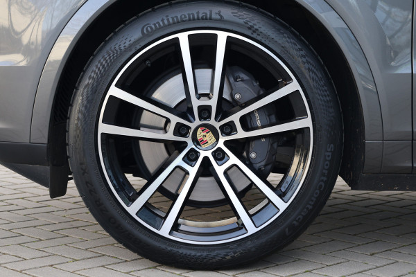 Porsche Cayenne 3.0 E-Hybrid | NAP | PANO | HUD | MEMORY | SPORTUITLAAT | BOSE | STUURVERW |