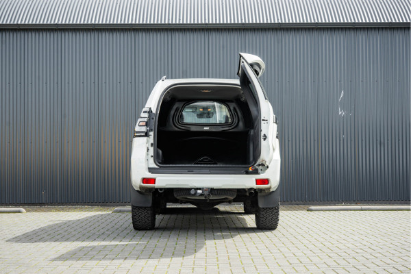 Toyota Land Cruiser 2.8D-4D | 204 PK | 4X4 | Vol Opties | Automaat | Luchtvering | 360° camera | Adapt.Cruise | Stoelverw. & -koeling | LED