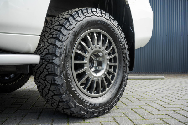 Toyota Land Cruiser 2.8D-4D | 204 PK | 4X4 | Vol Opties | Automaat | Luchtvering | 360° camera | Adapt.Cruise | Stoelverw. & -koeling | LED