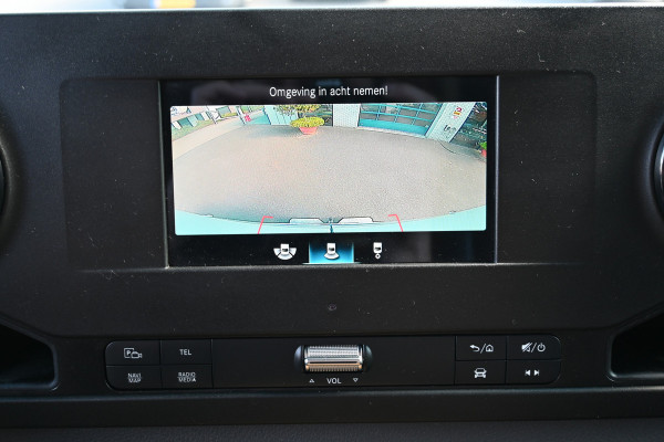 Mercedes-Benz Sprinter 319 CDI 3.0 V6 L2H2 3500 kg Trekhaak, Geveerde stoelen, MBUX navigatie en camera