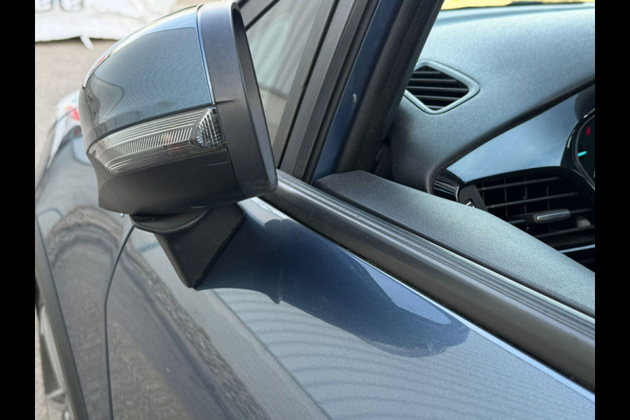 Ford Fiesta 1.1 ACTIVE SPORT,stoelverwarming, adaptief cruise controle, parkeersensoren voor en achter, luxe uitvoering