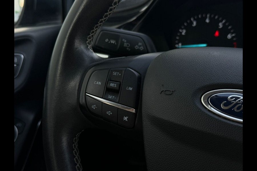 Ford Fiesta 1.1 ACTIVE SPORT,stoelverwarming, adaptief cruise controle, parkeersensoren voor en achter, luxe uitvoering