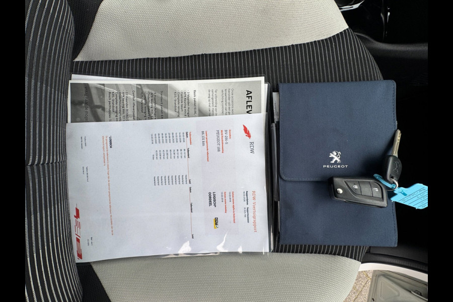 Peugeot 108 1.0 e-VTi Allure TOP! CABRIOTOP / CAMERA / LMV / BLUETOOTH / CLIMATE CONTROL / NL AUTO