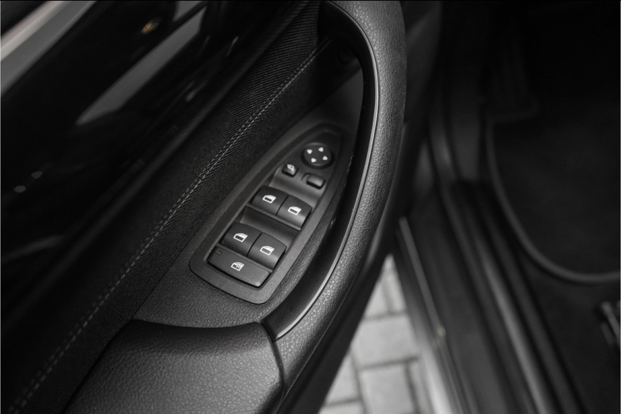 BMW X2 sDrive18i Automaat Sportstoel Stoel & Stuurverw Trekhaak